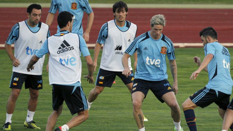 Del Bosque prueba a Busquets como pareja de Sergio Ramos