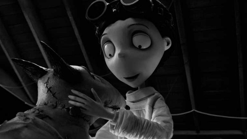 Bayona, con 'Lo imposible', y Burton, con 'Frankenweenie', destacan entre los estrenos