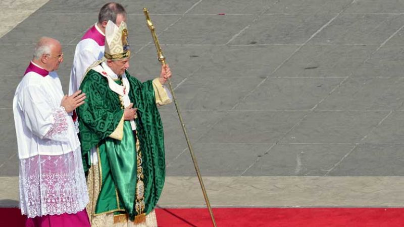 Benedicto XVI abre el Año de la Fe con el recuerdo de los 50 años del Concilio Vaticano II