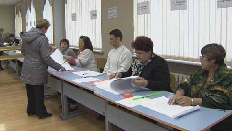 Rusia celebra las primeras regionales y municipales tras la reforma electoral de Medvédev