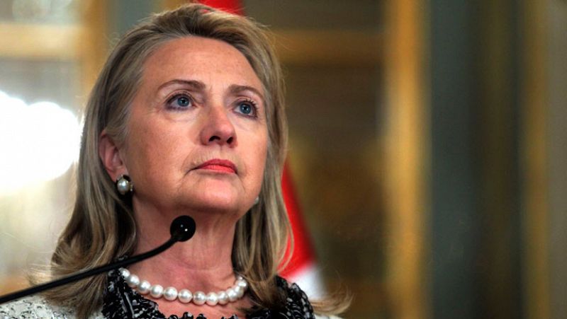 Hillary Clinton asume la responsabilidad por el ataque contra el consulado de EE.UU. en Bengasi