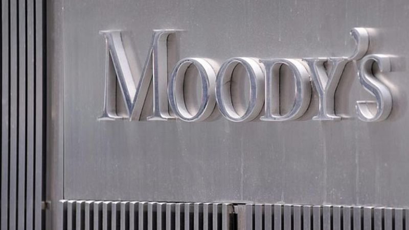 Moody's pone la nota de España en perspectiva negativa y abre la puerta a una rebaja