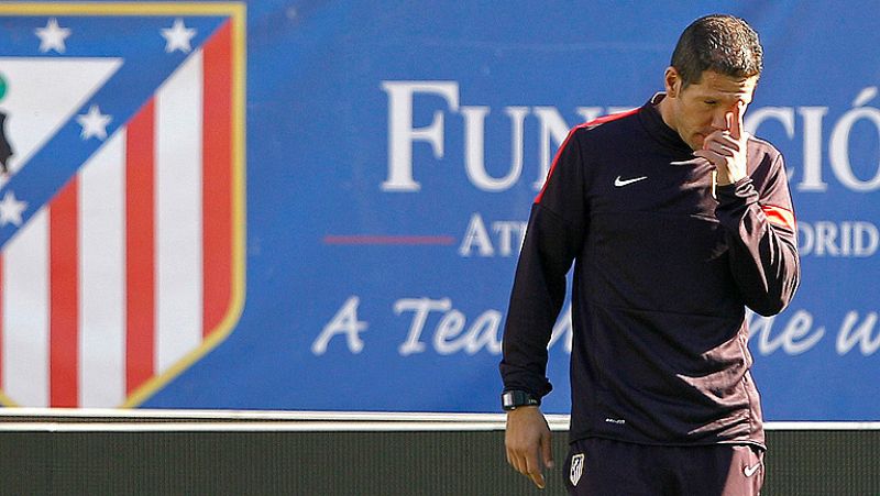 Simeone defiende a Juanfran: "Estuvo bárbaro, salvó un gol cinco minutos antes"