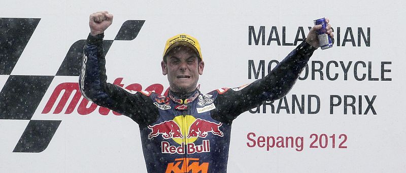 Sandro Cortese logra el título mundial de Moto3 con una victoria en Sepang