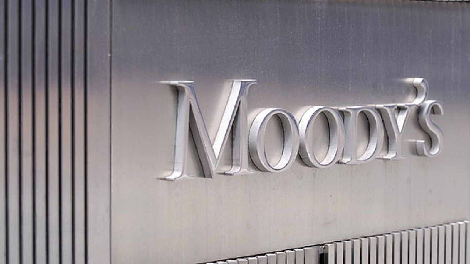 Moody's rebaja a bono basura la calificación de Andalucía y Extremadura