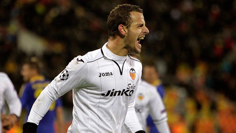 El Valencia golea al BATE Borisov con un 'hat-trick' de Soldado en Champions, 0-3