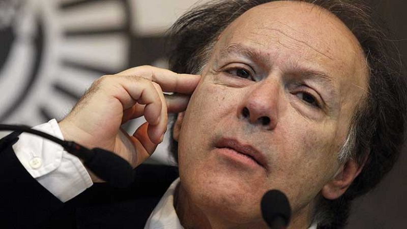 Javier Marías rechaza el Premio Nacional de Narrativa para "ser consecuente"