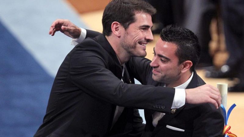Iker y Xavi recogen el Príncipe de Asturias en reconocimiento a la amistad y el juego limpio