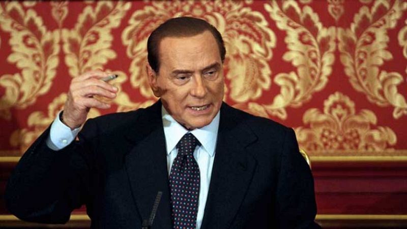 Silvio Berlusconi confirma que seguirá en política aunque no será candidato