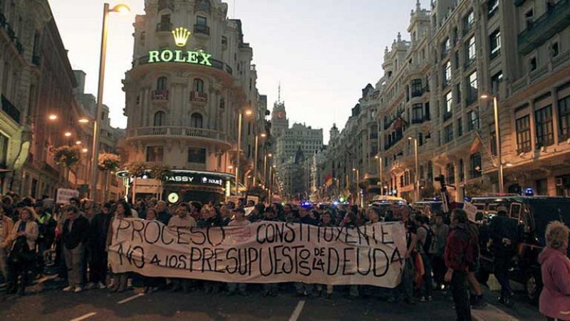 Los manifestantes del 25S marchan en Madrid contra los presupuestos