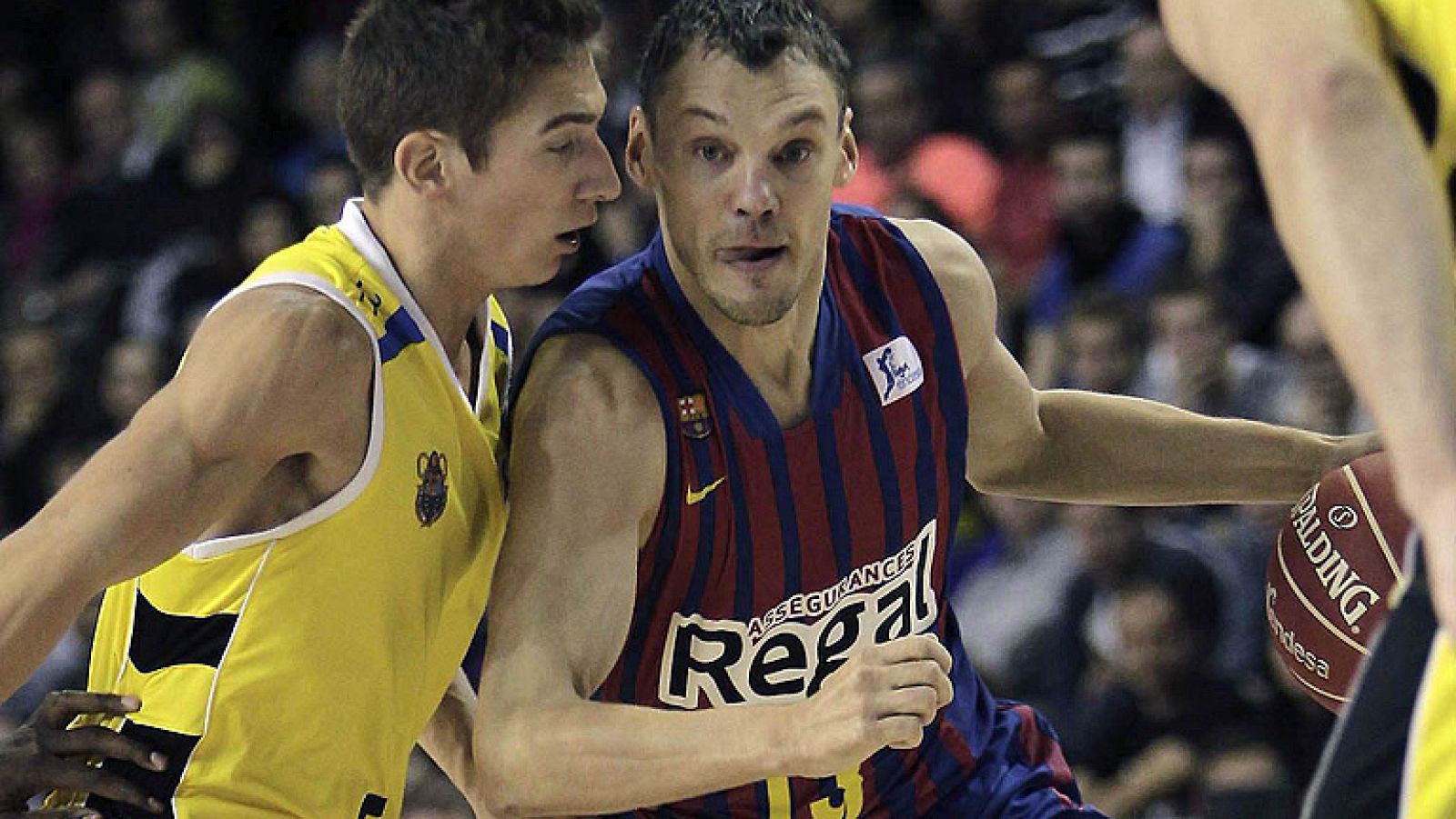 Barcelona Regal 100-75 CB Canarias