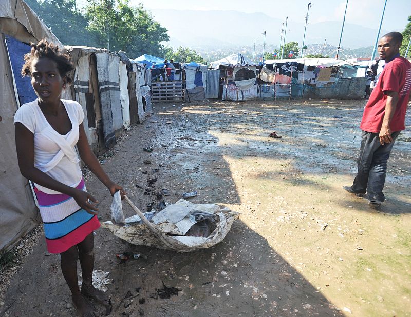 Haití empieza a recuperarse del paso del huracán "Sandy", que ha causado al menos 51 muertes