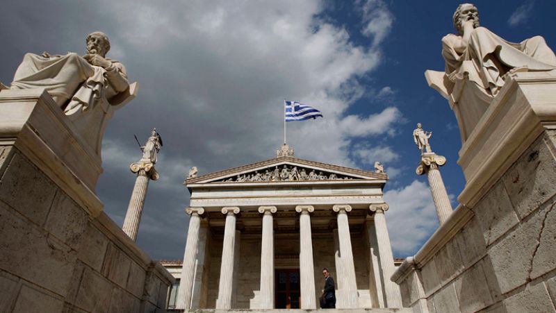 El tripartito del Gobierno griego no logra acordar los recortes debido a la reforma laboral