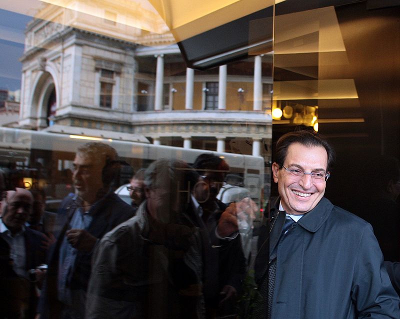 Sicilia da la espalda a Berlusconi y hace historia al dar su confianza a un gay de izquierdas antimafia