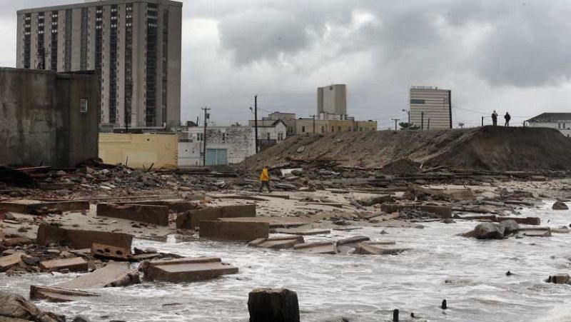 Más de 30 muertos y millones de afectados en EE.UU. tras sufrir la mayor tormenta en décadas
