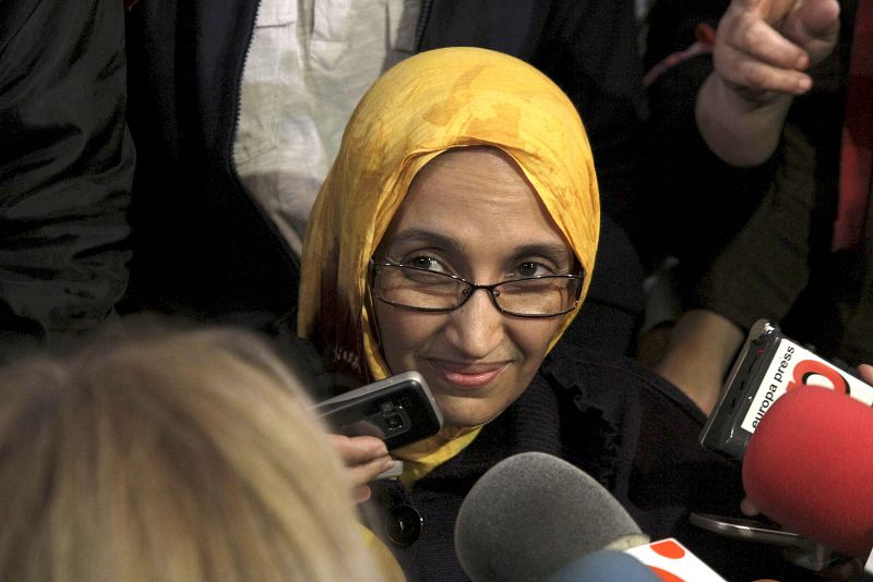 Aminatu Haidar denuncia que ha sido agredida por la Policía marroquí en El Aaiún