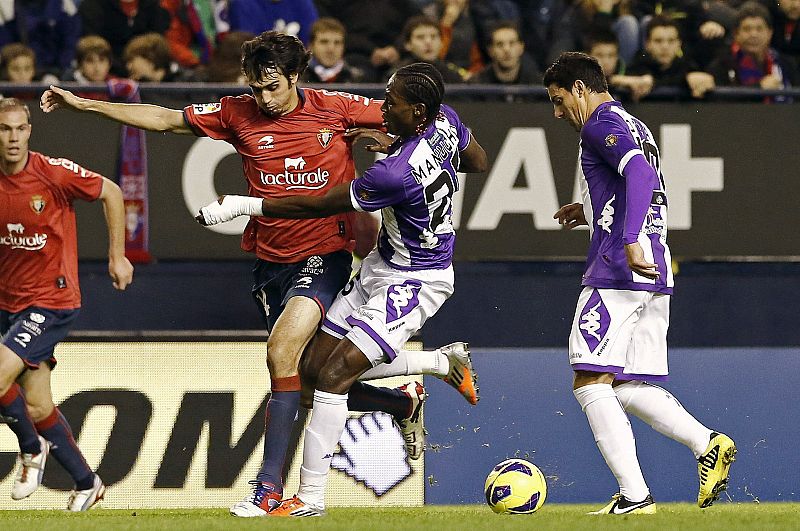 El Valladolid condena a Osasuna al 'farolillo rojo'