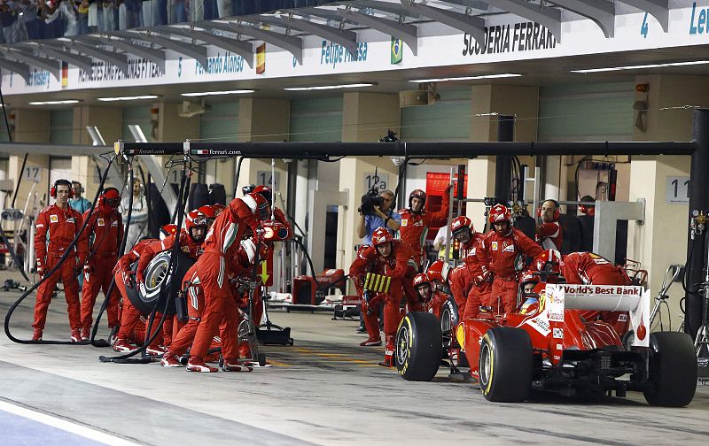 Domenicali: "Tenemos que hacer algo extra para dar a Alonso un mejor coche"