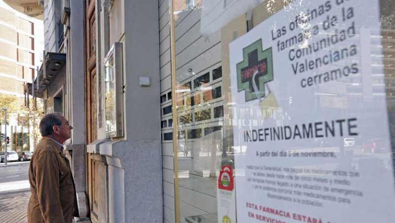 Dos de cada tres farmacias valencianas secundan la huelga por la deuda regional