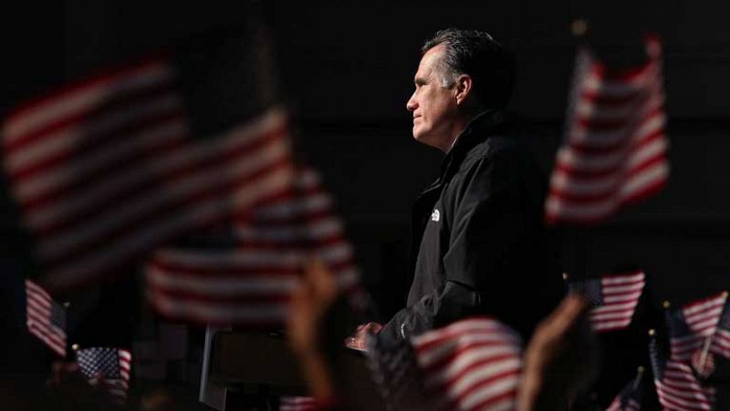 La metamorfosis de Romney le coloca a las puertas de la Casa Blanca