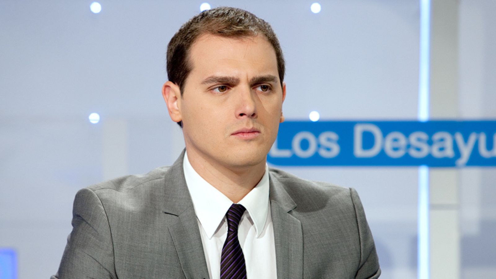 Albert Rivera: "En España hay que hacer reformas y no romperla" - Los desayunos | Ver