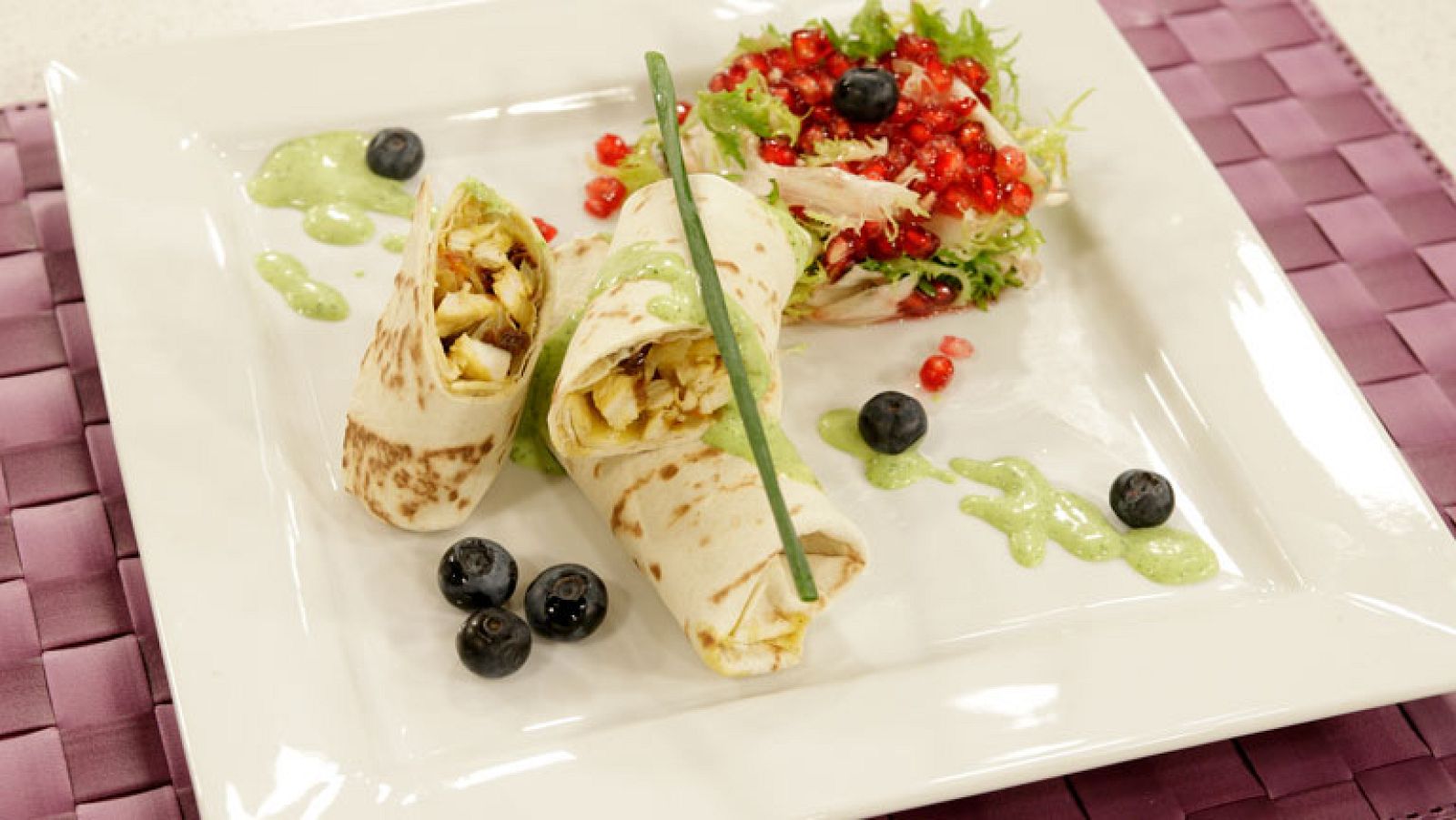 Saber cocinar - Obleas de trigo rellenas de pollo al curry