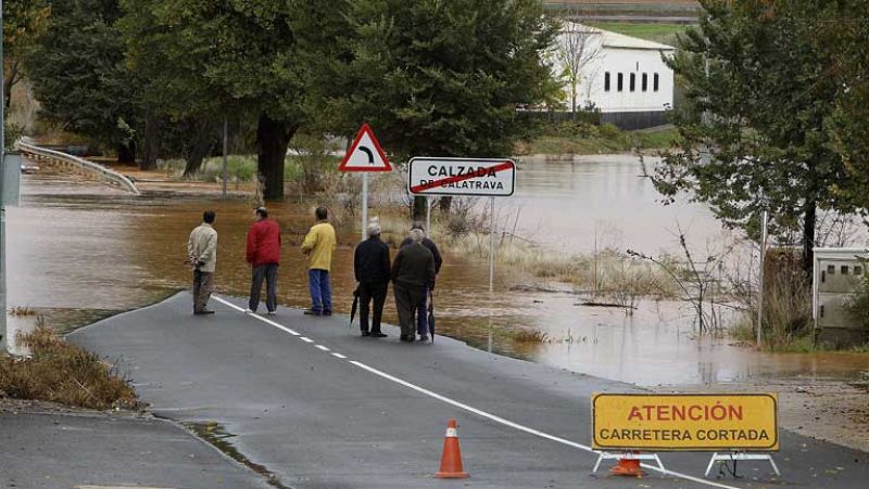 Decenas de incidencias y vías cortadas en Andalucía y Ciudad Real por lluvias