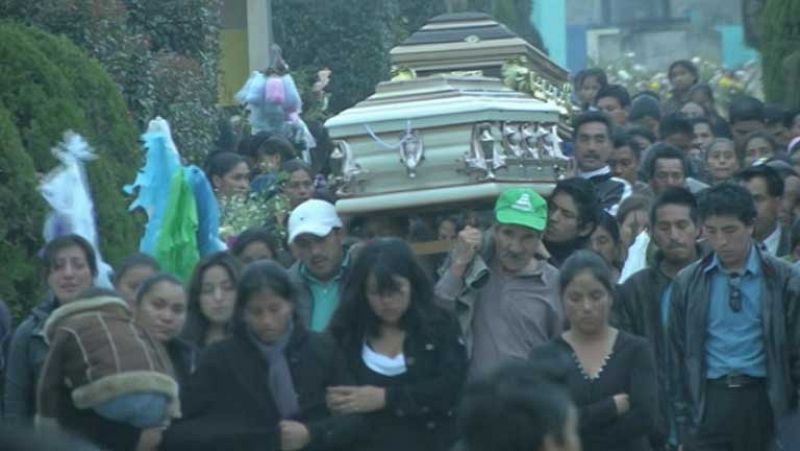 Reducen a 42 la cifra de fallecidos en el terremoto de Guatemala