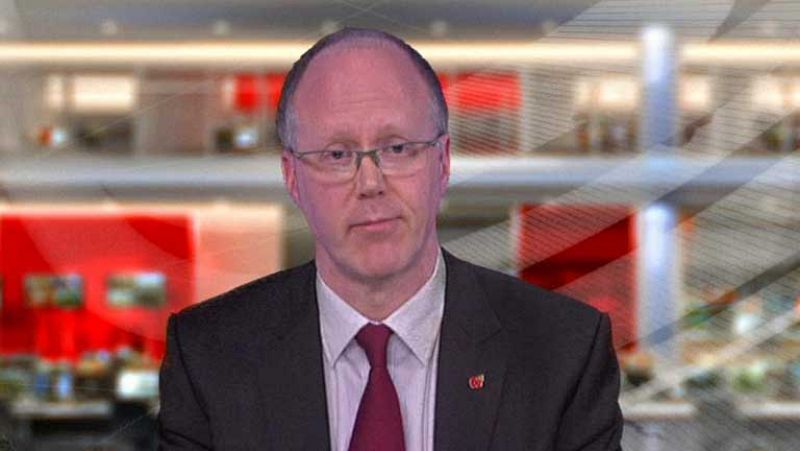 La BBC necesita recuperar "rápido" la confianza del público, dice su presidente
