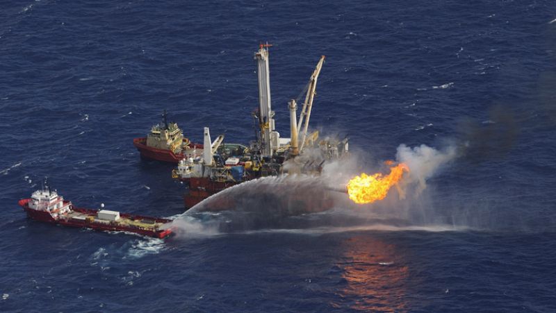 BP admite parte de responsabilidad por el vertido en el Golfo de México y pagará una multa récord