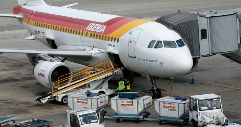 Los trabajadores de Iberia rechazan el plan de reestructuración presentado por la compañía