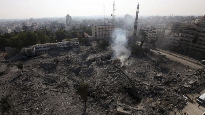 Israel bombardea Gaza, donde ya se registran 162 muertos y 1.300 heridos