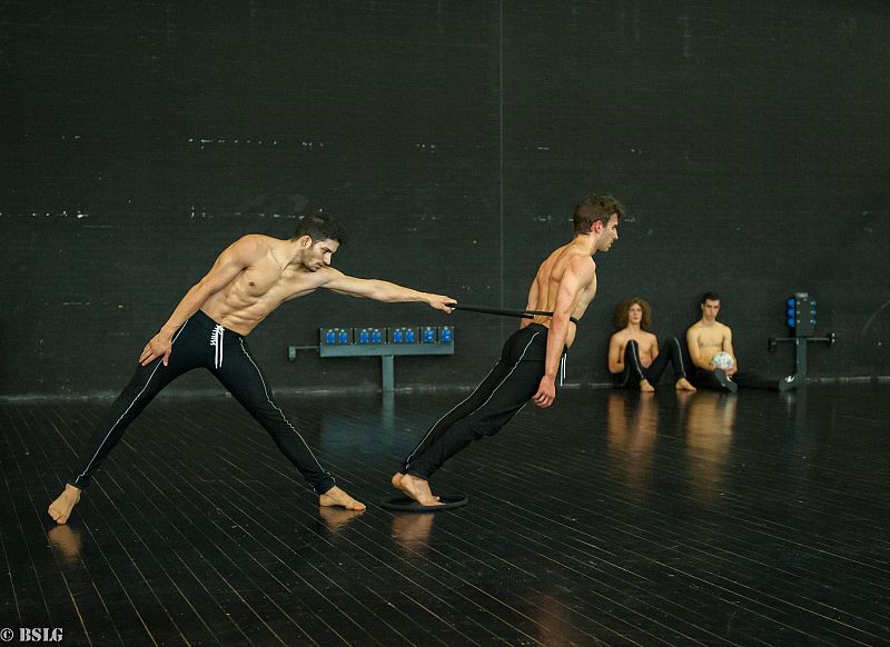 Dani Pannullo estrena 'Avalanche', una coreografía sobre el paso del tiempo con lenguaje de deporte urbano