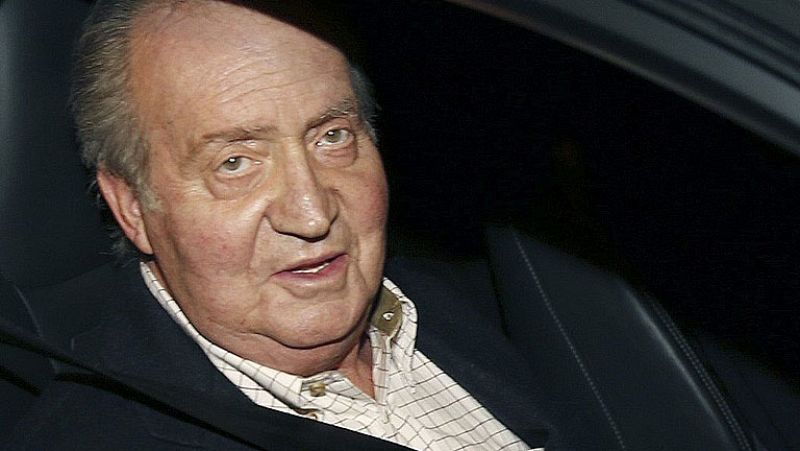 El rey Juan Carlos se recupera de la operación de cadera, resuelta con éxito