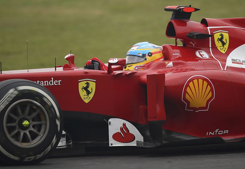 Ferrari pide una aclaración a la Federación Internacional sobre el adelantamiento de Vettel