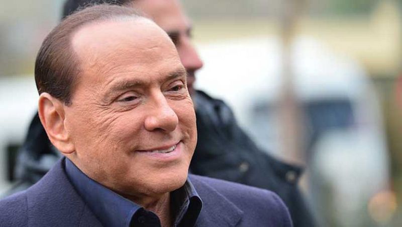 Berlusconi confirma que se presentará a las elecciones "por responsabilidad"