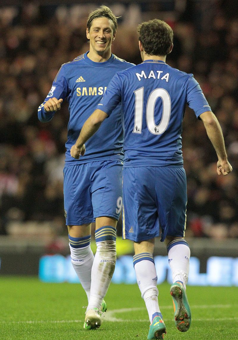 Torres, Mata, Michu y Arteta ponen sabor español a la Premier