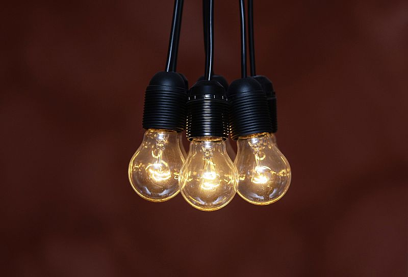 La nueva tarifa de la luz establece cinco tramos y puede multiplicar por ocho el precio