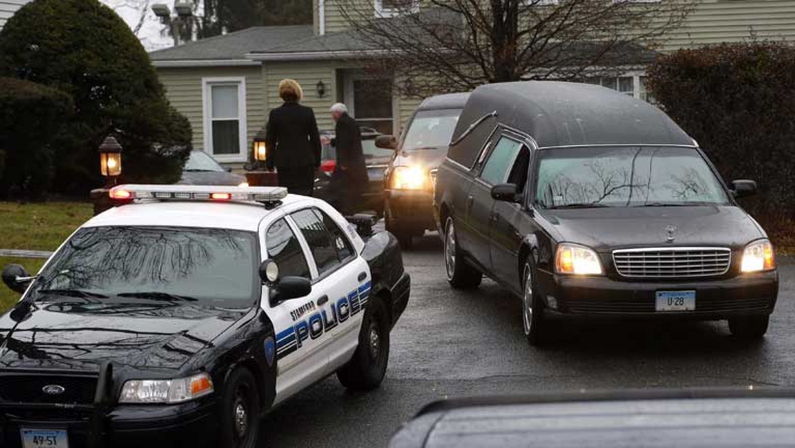 Newtown intenta volver a la normalidad tras la tragedia
