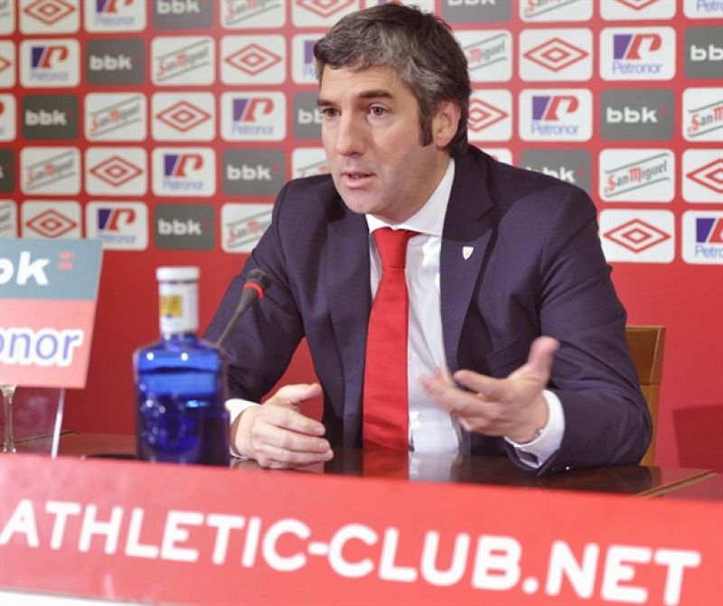 Urrutia: Llorente sigue hasta junio porque hace "al Athletic más competitivo"