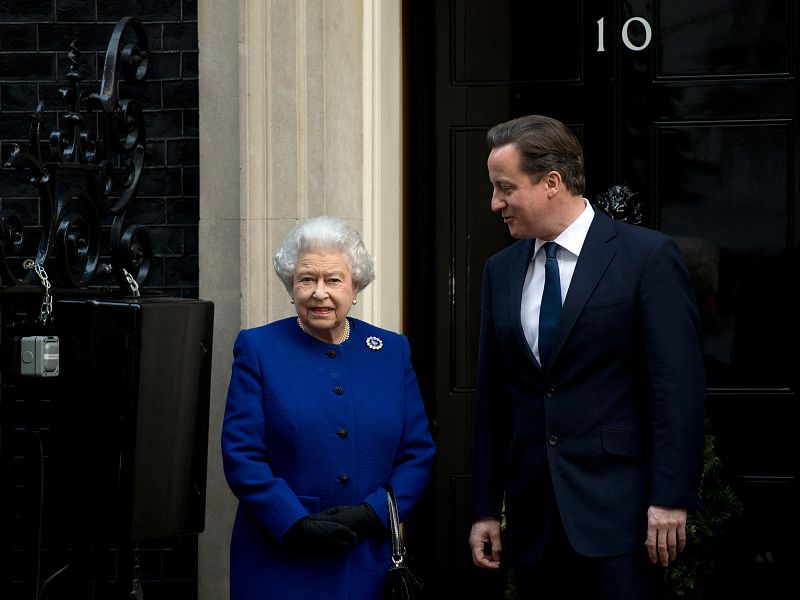 Isabel II de Inglaterra asiste a la reunión del Consejo de Ministros del gobierno británico