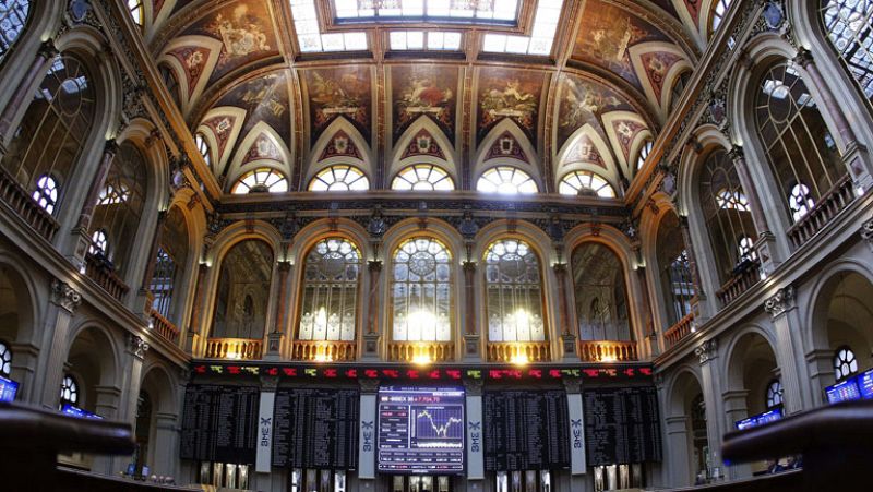 El Ibex-35 sube un 1,17% y regresa a niveles de marzo tras encadenar siete sesiones en positivo