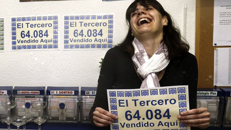 El 64.084 reparte la suerte del tercer premio de la Lotería de Navidad por toda España