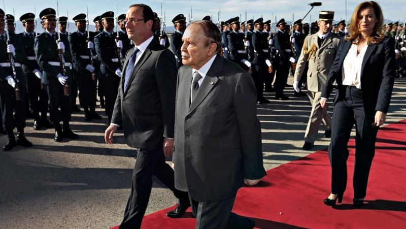Hollande reconoce que la ocupación francesa de Argelia fue "injusta y brutal"