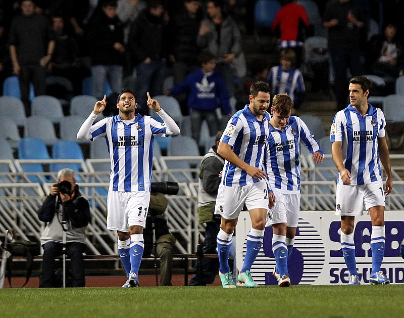 La Real Sociedad agudiza la crisis del Sevilla