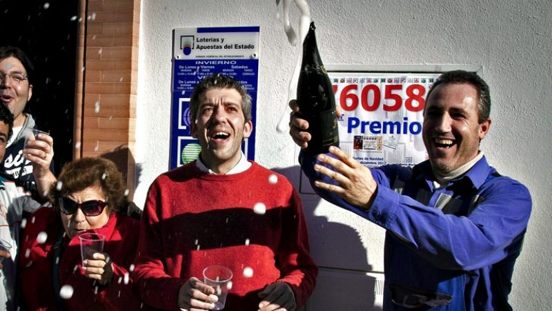 El 76.058 lleva el Gordo por primera vez en la historia a Huelva, Salamanca y Ceuta