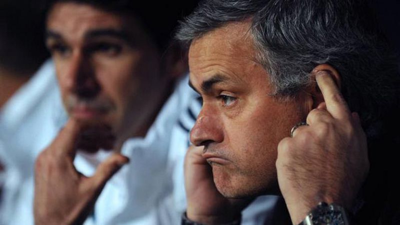 Mourinho: "No me planteo dimitir"