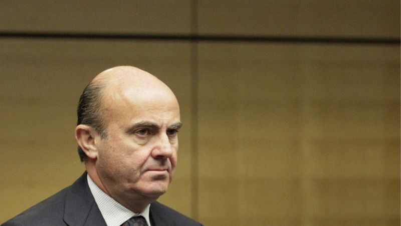Luis de Guindos descarta un "rescate a la portuguesa o la irlandesa" para España