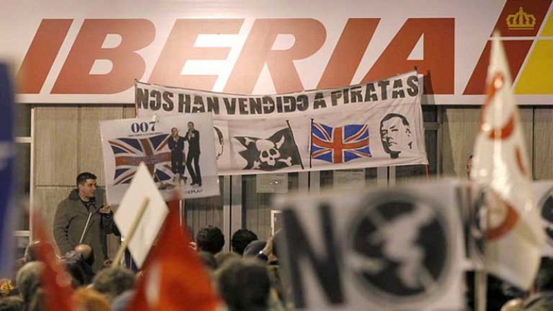 Los trabajadores de Iberia se manifiestan en Madrid exigiendo un futuro para la compañía
