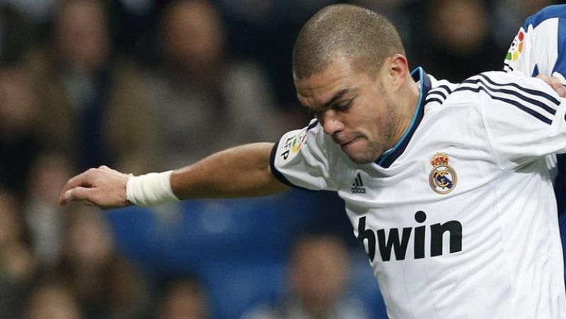 Pepe niega que haya división dentro del Madrid